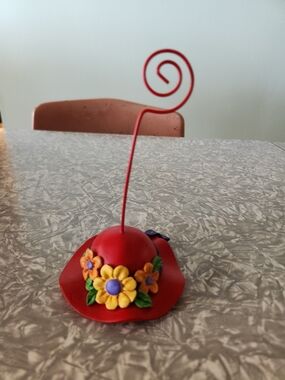 Source Unknown Red Floral Hat Photo/Note Holder